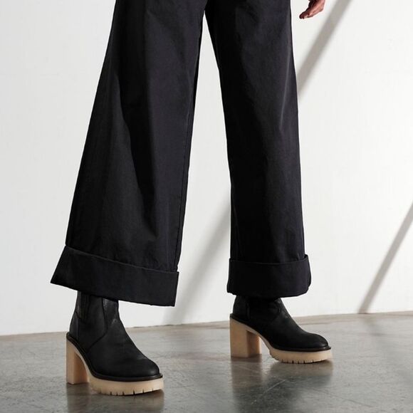 Free People James Chelsea Black Boot Size 38/7.5 NWOT - Picture 2 of 4